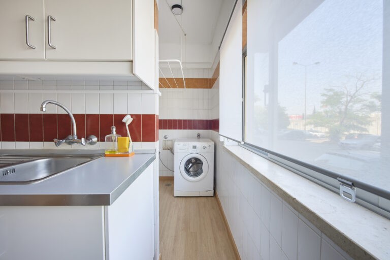 Telheiras 8# - Laundry Room