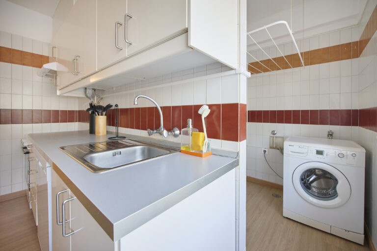 Telheiras 8# - Laundry Room