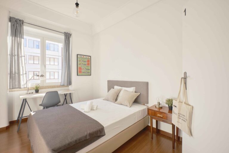 imovel indep lisboa portugal