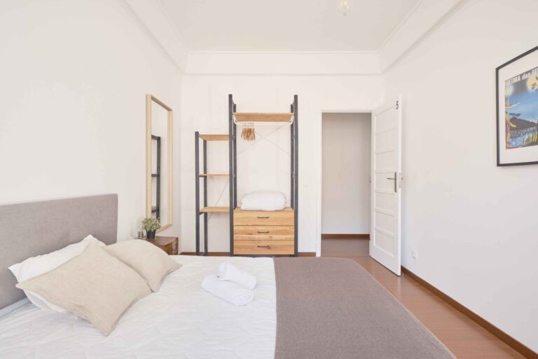 imovel indep lisboa portugal