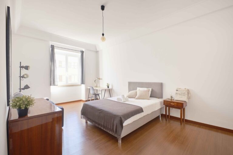 imovel indep lisboa portugal