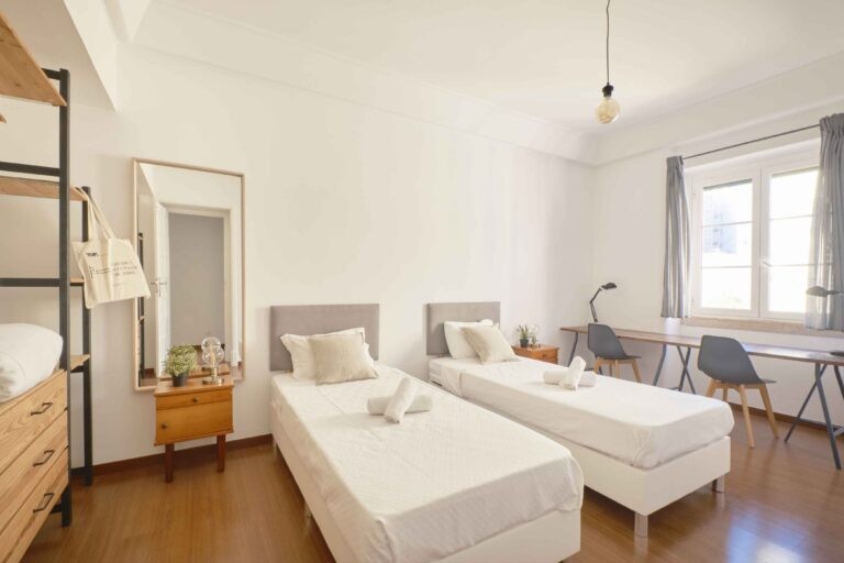 imovel indep lisboa portugal