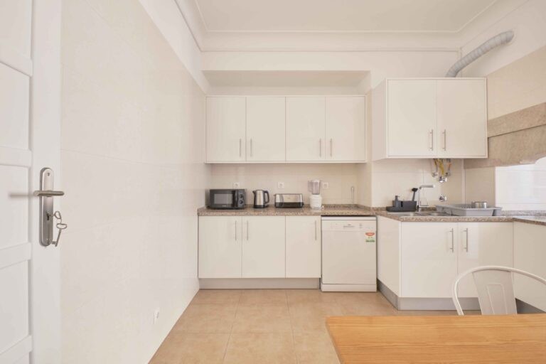 imovel indep lisboa portugal