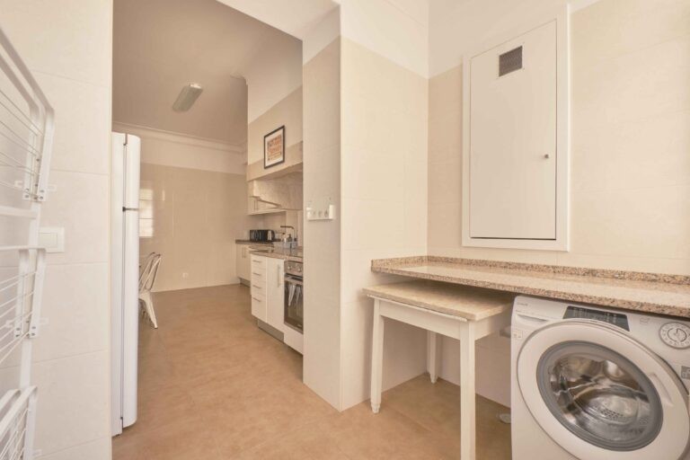 imovel indep lisboa portugal