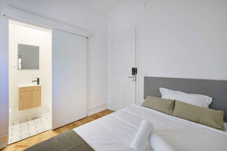 imovel indep lisboa portugal