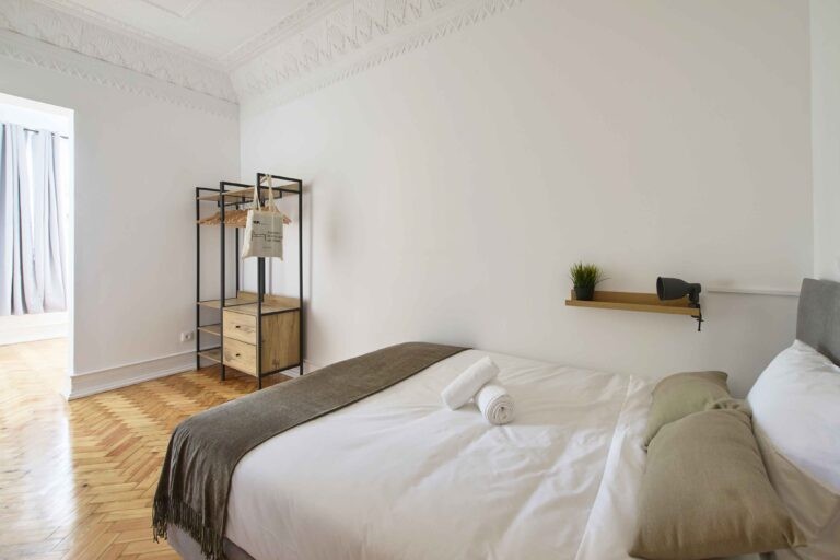 imovel indep lisboa portugal