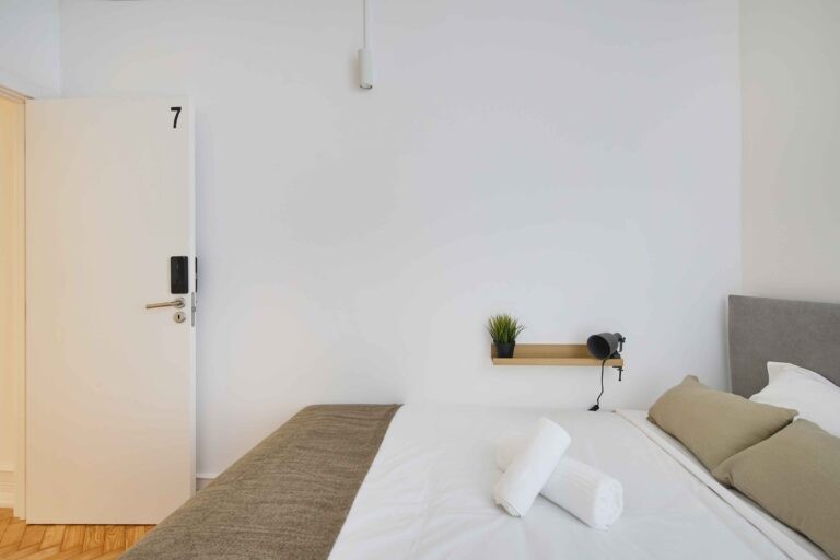 imovel indep lisboa portugal