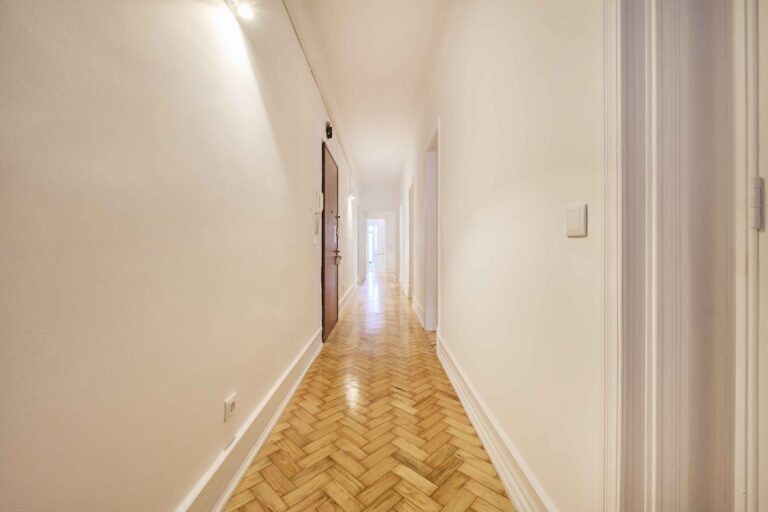 imovel indep lisboa portugal